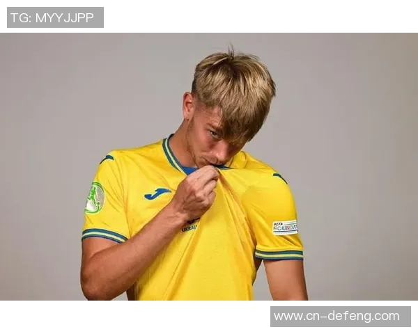 球星背后的名字与传奇：透视足球衣上名字背后的故事与荣耀