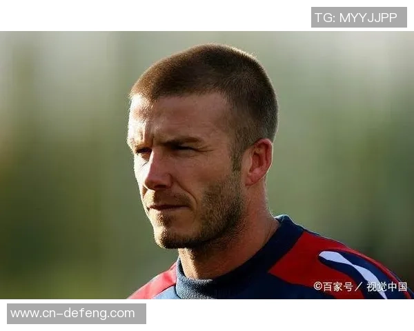 足球球星剪寸头潮流崛起 揭秘这一发型如何成为场上与场外的时尚象征 足球球星剪寸头潮流崛起 揭秘这一发型如何成为场上与场外的时尚象征